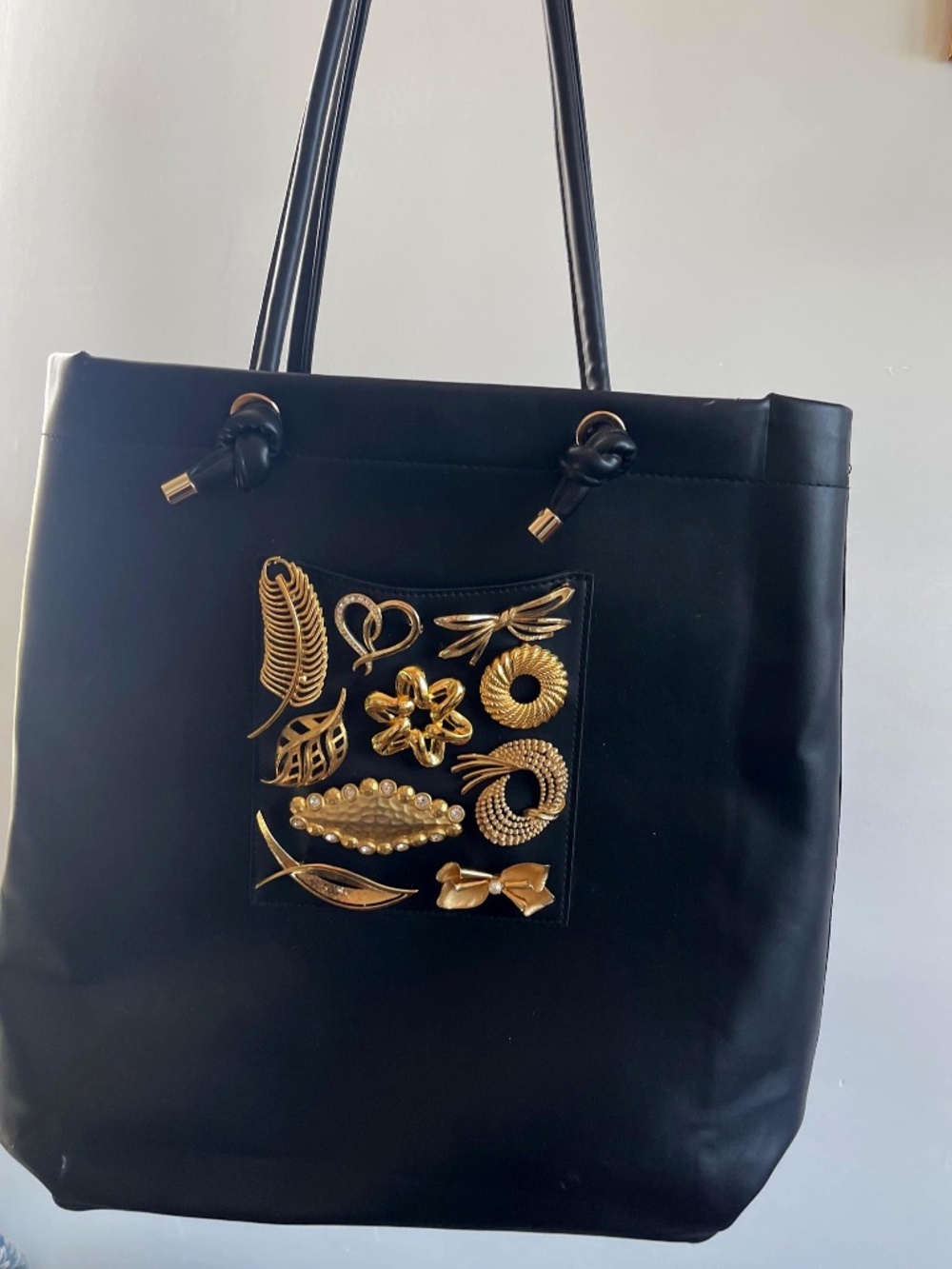 Large Black Tote Brooch Bag | vintage, thrifted brooches, faux leather tote bag